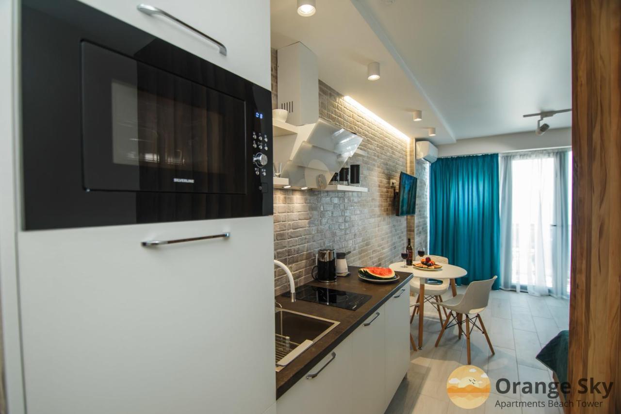 Orange Sky Apartments Beach Tower Batumi Exterior photo